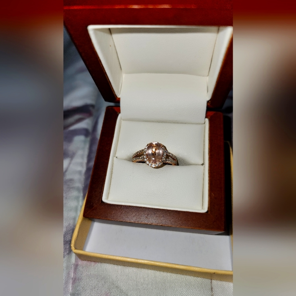 Genuine 14kt Rose Gold,  Pink Morganite & Diamond Ring. Sz 7